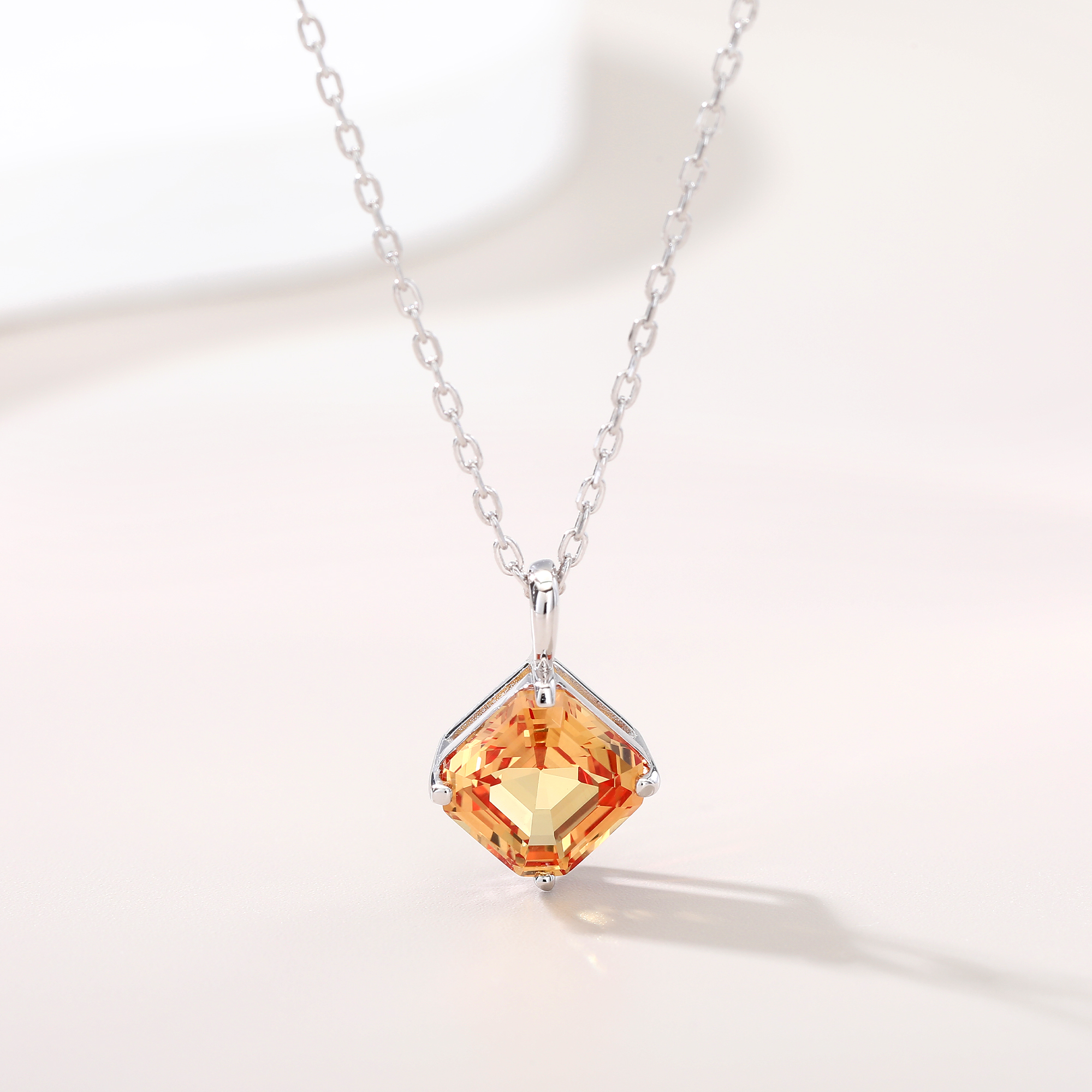 Bezel-Set Diamond-Shaped Small - огляд і ціна Bezels Set Pendant