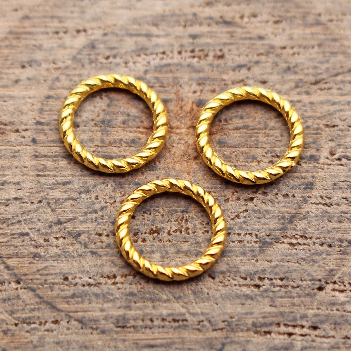 Round Charms Connector Cutout  - огляд і ціна Resin Crafts